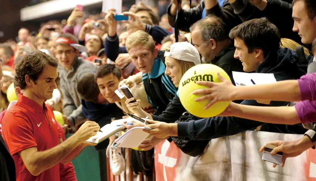 费德勒：“内心深处，我永远都是那个小球童。”