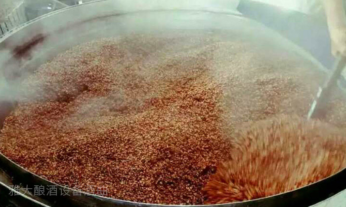 大曲酿酒出酒率低,大小曲混合酿酒出酒率怎么样