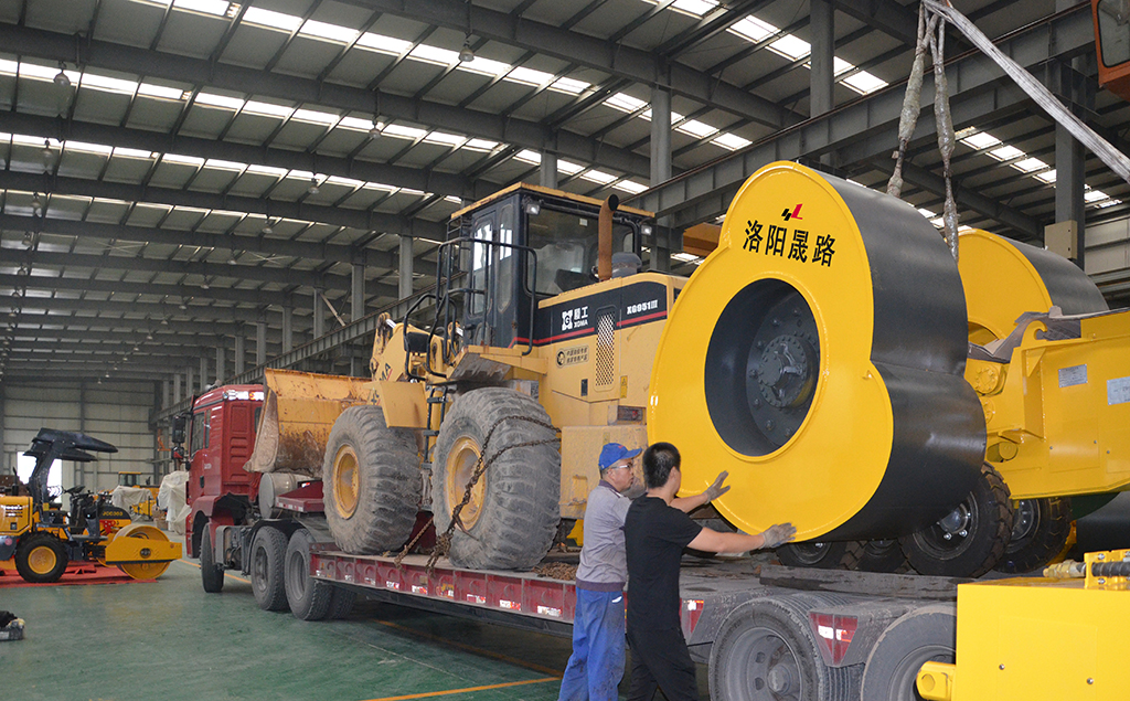 贵阳市梅花碾冲击式压路机租赁,梅花锤压路机二手