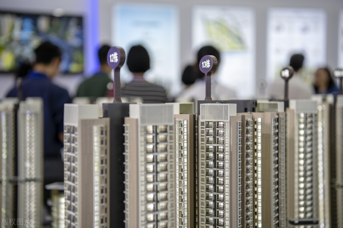 为什么现在买顶楼最好,顶楼优势