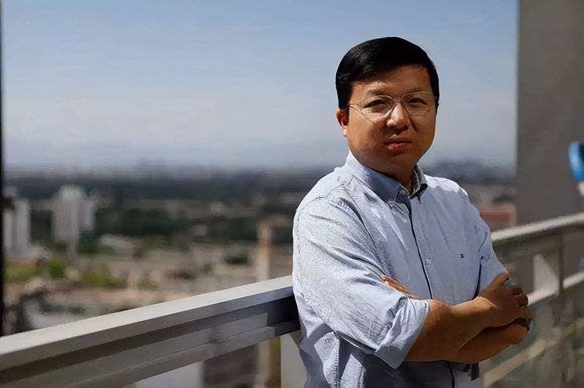 她19岁考入北大,他19岁考入清华