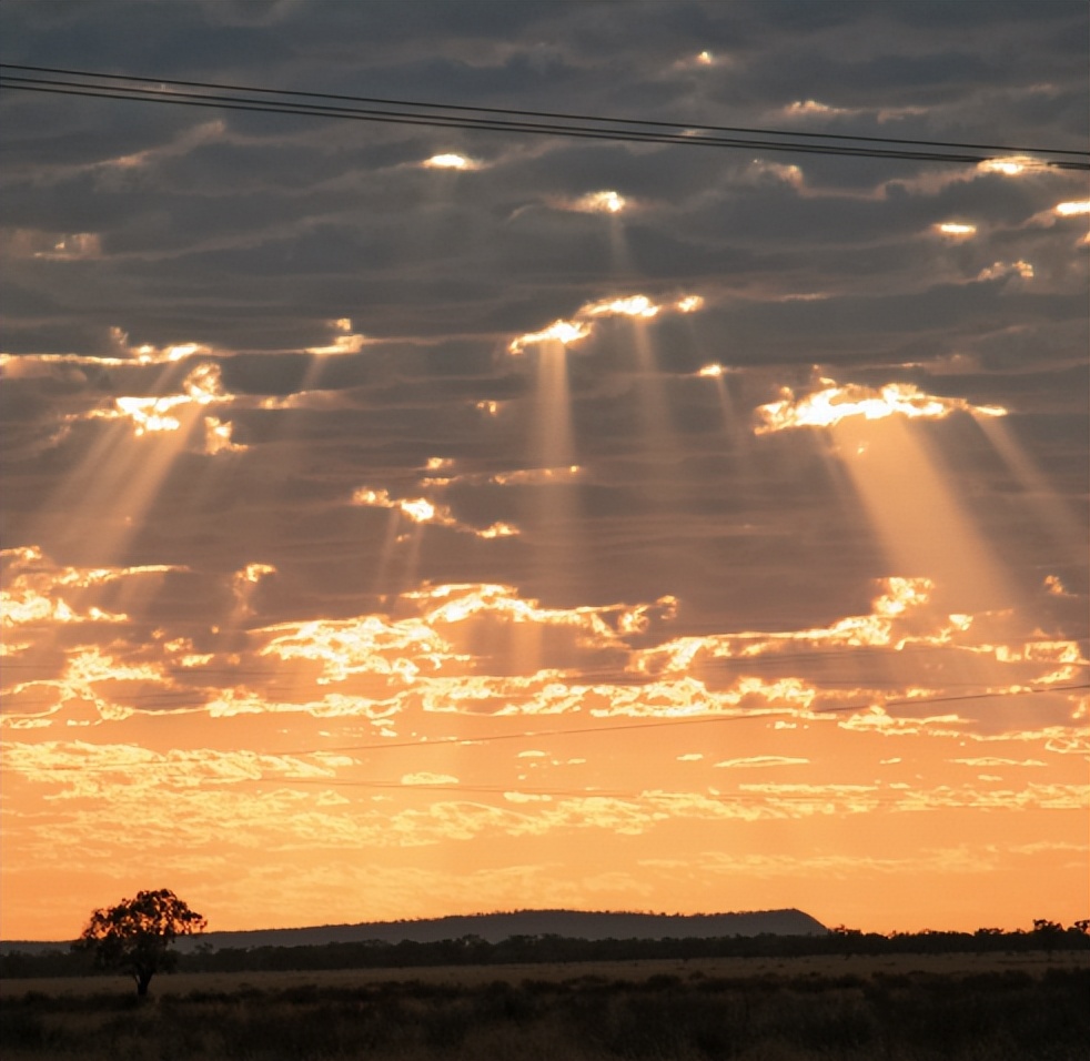 知言合一教育摄影技能分享||唯美白云摄影欣赏，每一张都令人惊艳