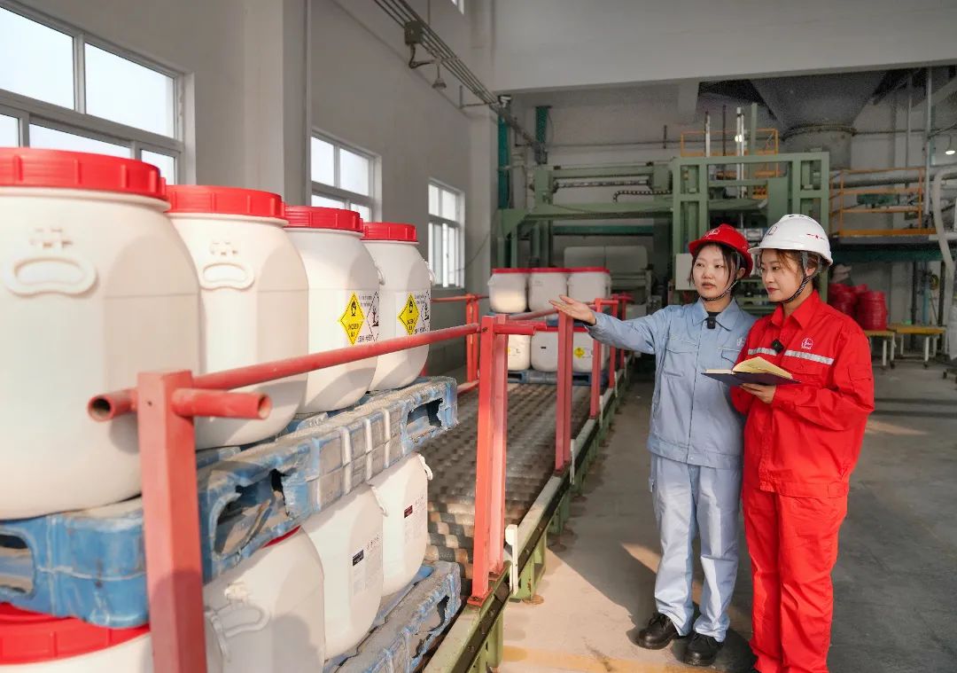 曾在韩国留学的她，没想到用的是“江汉造”