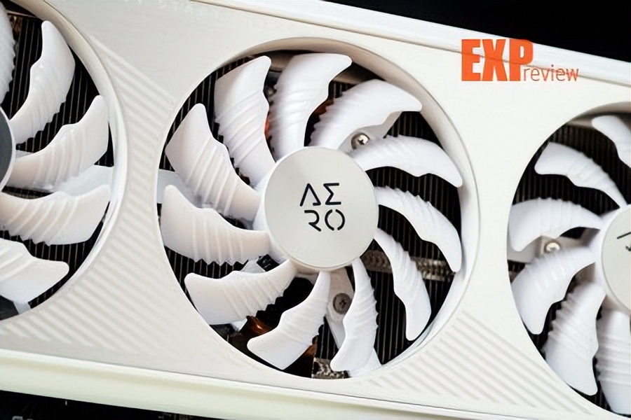 技嘉RTX4060TiAEROOC8GB雪鹰显卡评测：极简外观，显存潜力可观