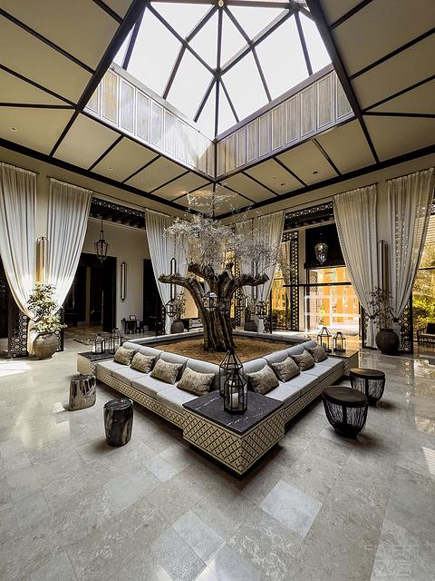 阿联酋丽思卡尔顿,阿联酋野奢帐篷