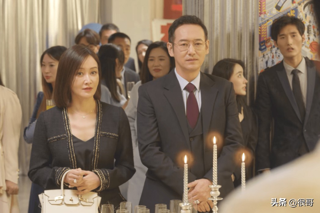 第二次拥抱记者,第二次拥抱齐涛身份