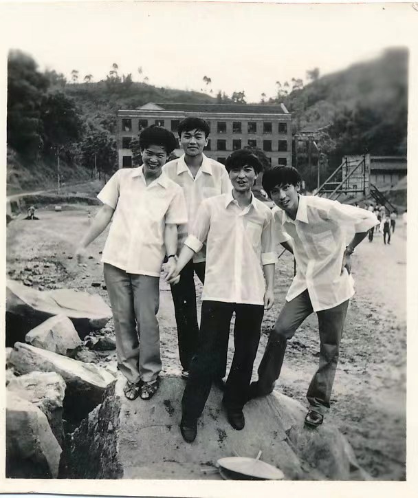 中师毕业10年记录,中师毕业当教师的经历