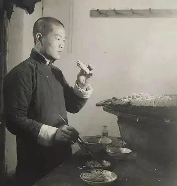 北京哪处烤羊肉最解馋？这家老字号，不是一个“绝”字就能概括