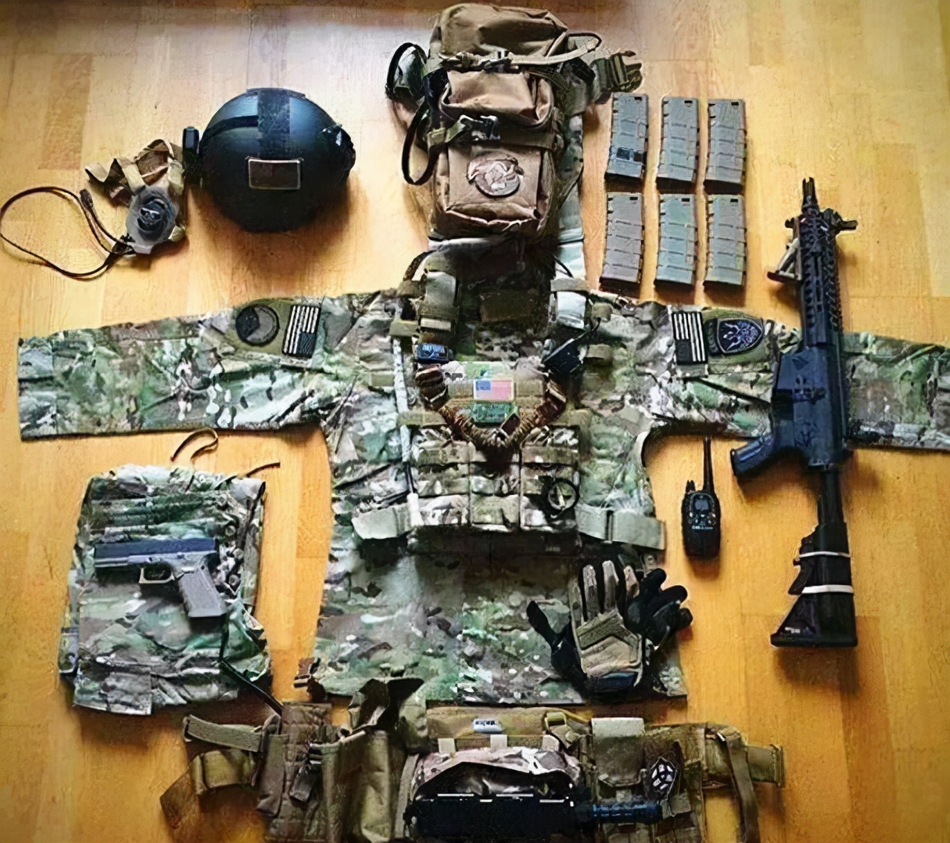 美国大兵最多背多重的装备,一名美国大兵有什么装备