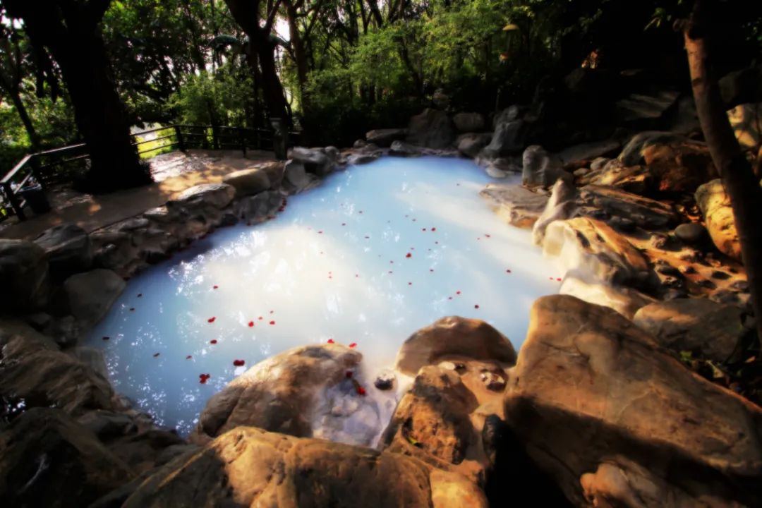 没有羊汤的冬天是不完美的,弥勒温泉值得去吗