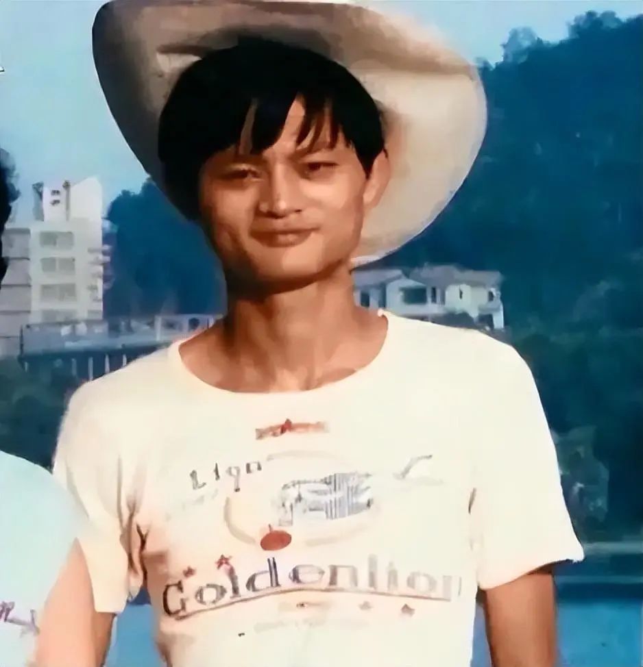 马云陪老婆逛街视频,马云和秘书的对话全过程