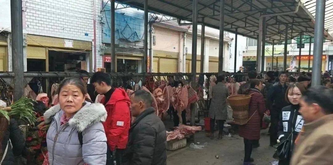 农村集市上的猫腻是真的吗,农村集市最常见的假货