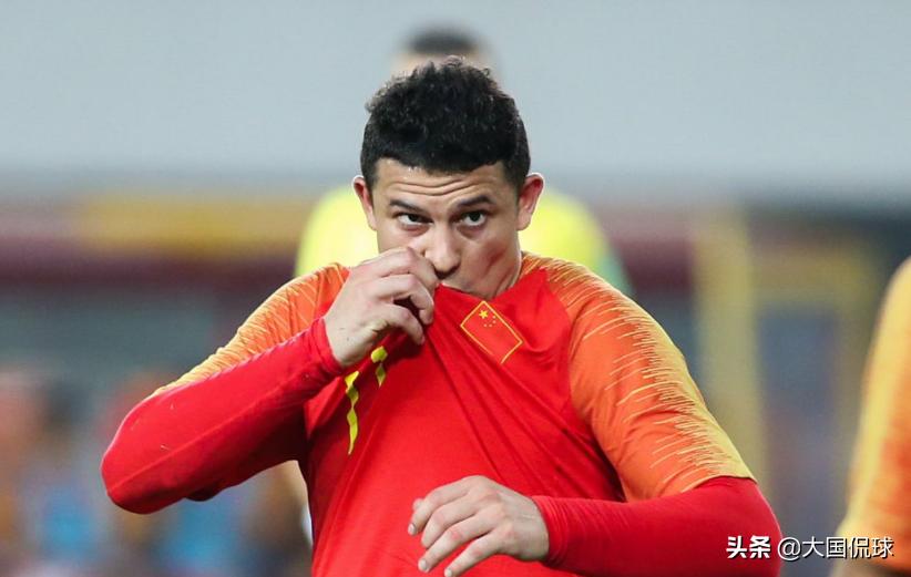 艾克森离开中国，李霄鹏突然做出反转决定，李铁脸色挂不住了