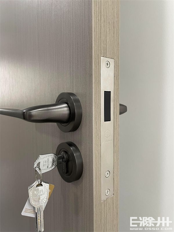 驱车一小时看了一个二十米的古镇,驱车半个小时才到达目的地