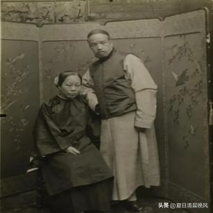 珍贵照片，日军*杀屠**老百姓强奸妇女，用刀剖开肚子，看看多残忍