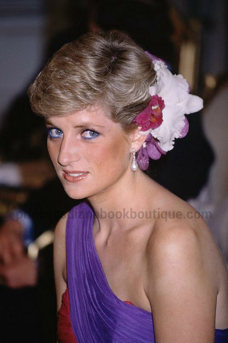 戴安娜王妃礼服大合集,戴安娜王妃最美的衣服