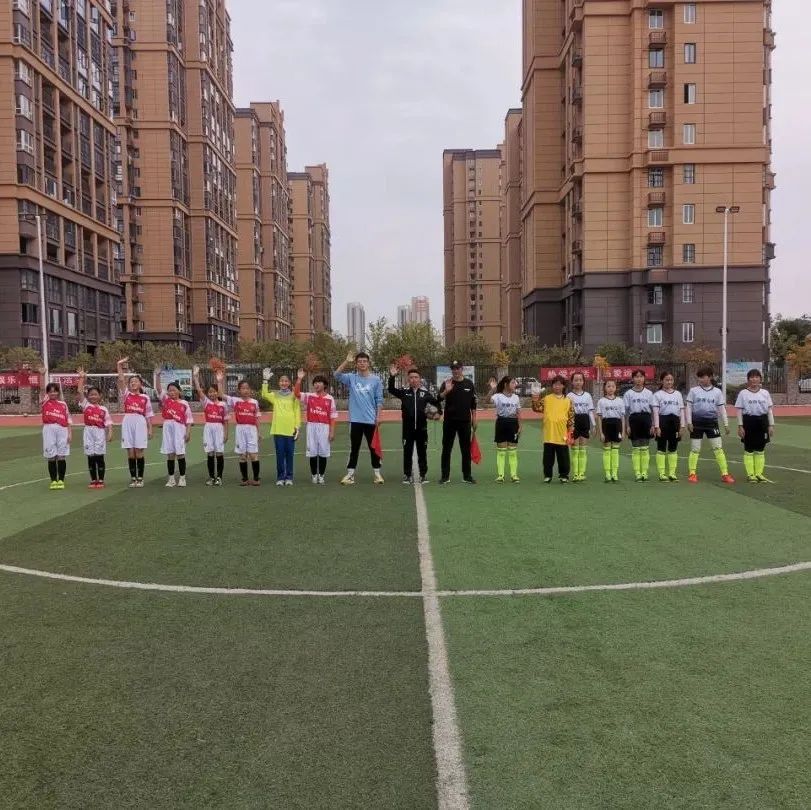 小小足球大小梦想,小学足球联赛拉开帷幕