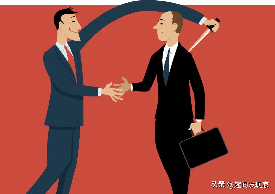 女子偷闺蜜金手镯为男友换新手机 (女子偷走闺蜜手机拿去卖)