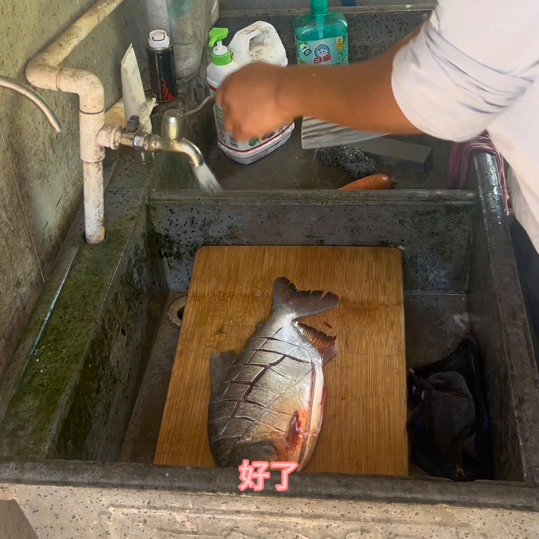 上海爆鱼正宗的鲳鱼版做法,海鲳鱼的家常做法要蒸几分钟