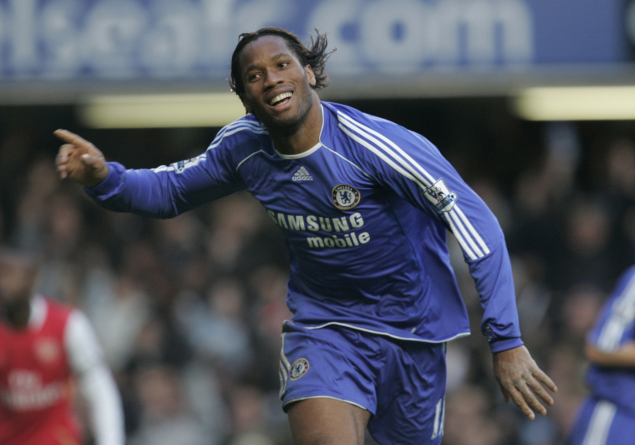 非洲神锋，绿茵场上的推土机，“魔兽”德罗巴到底有多强