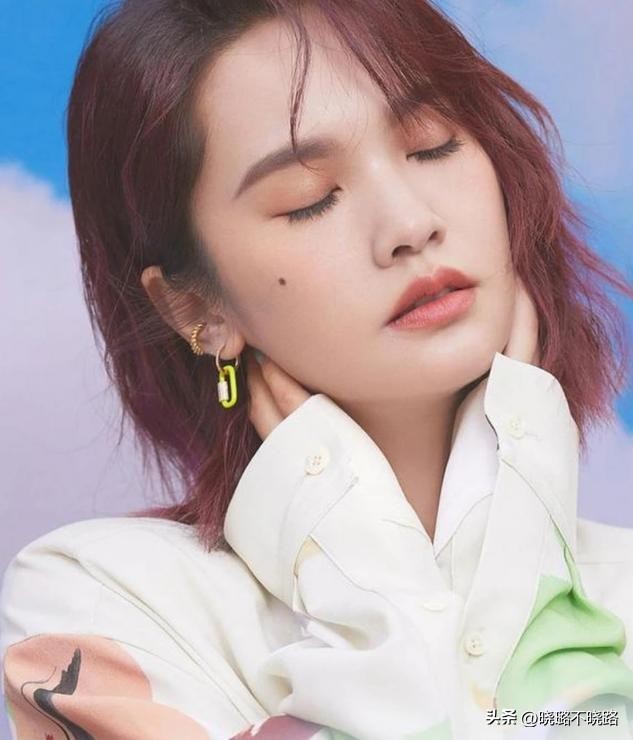 脸上有很多痣的女人代表什么,脸上这4个部位有痣到老都优雅