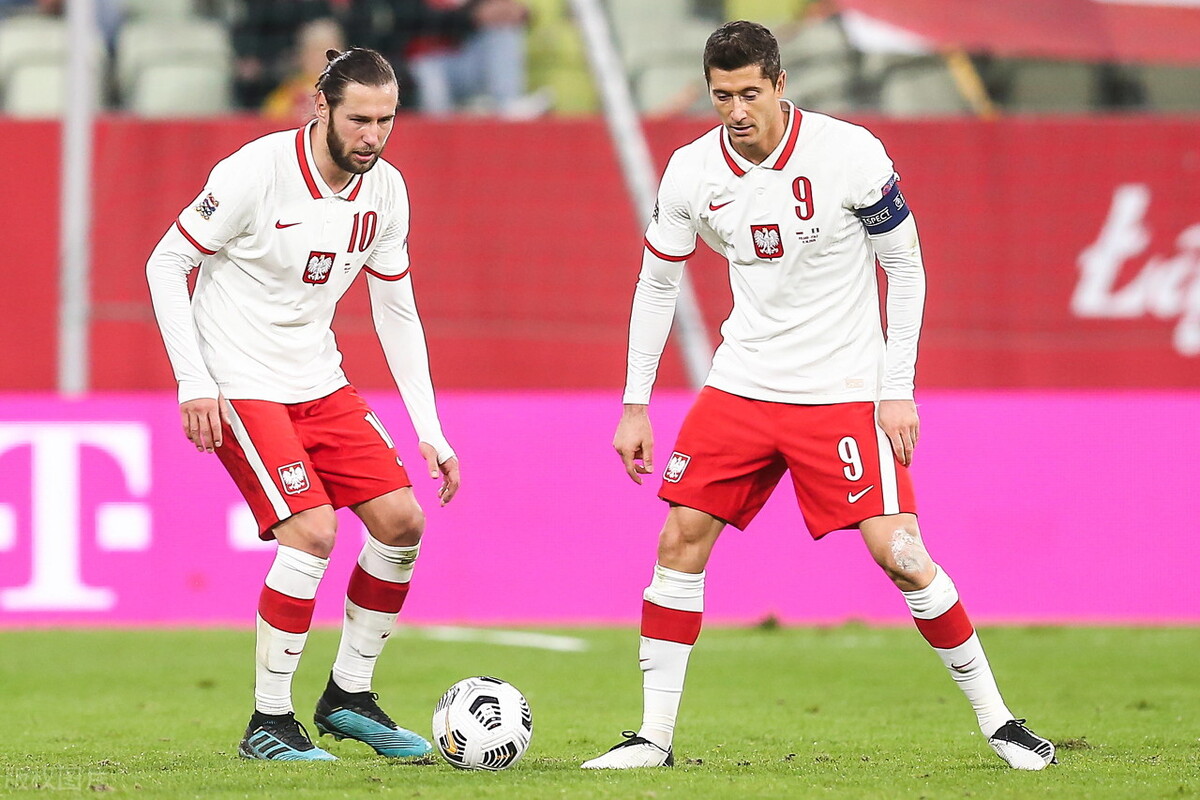 足球先生莱万现状,2020年世界足球先生莱万