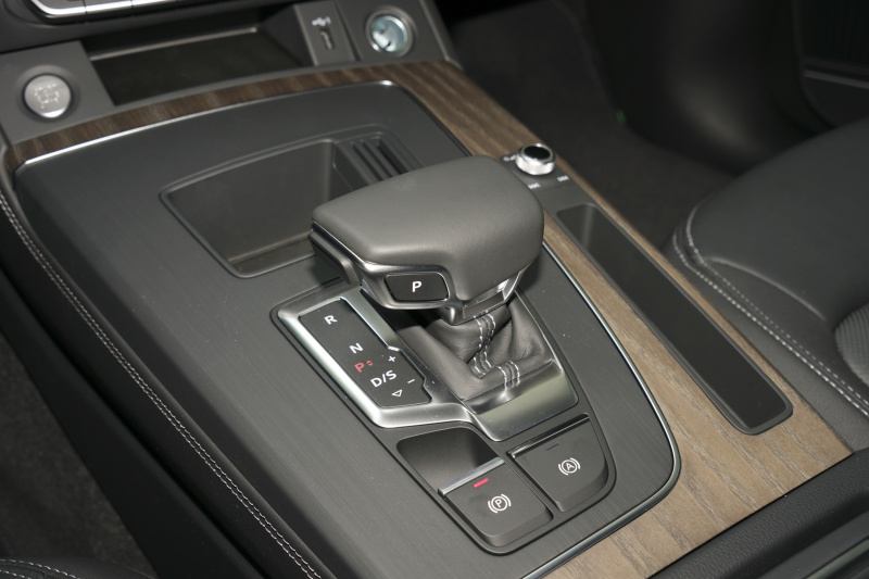 路虎发现和q5l,奔驰glc与路虎发现运动q5l