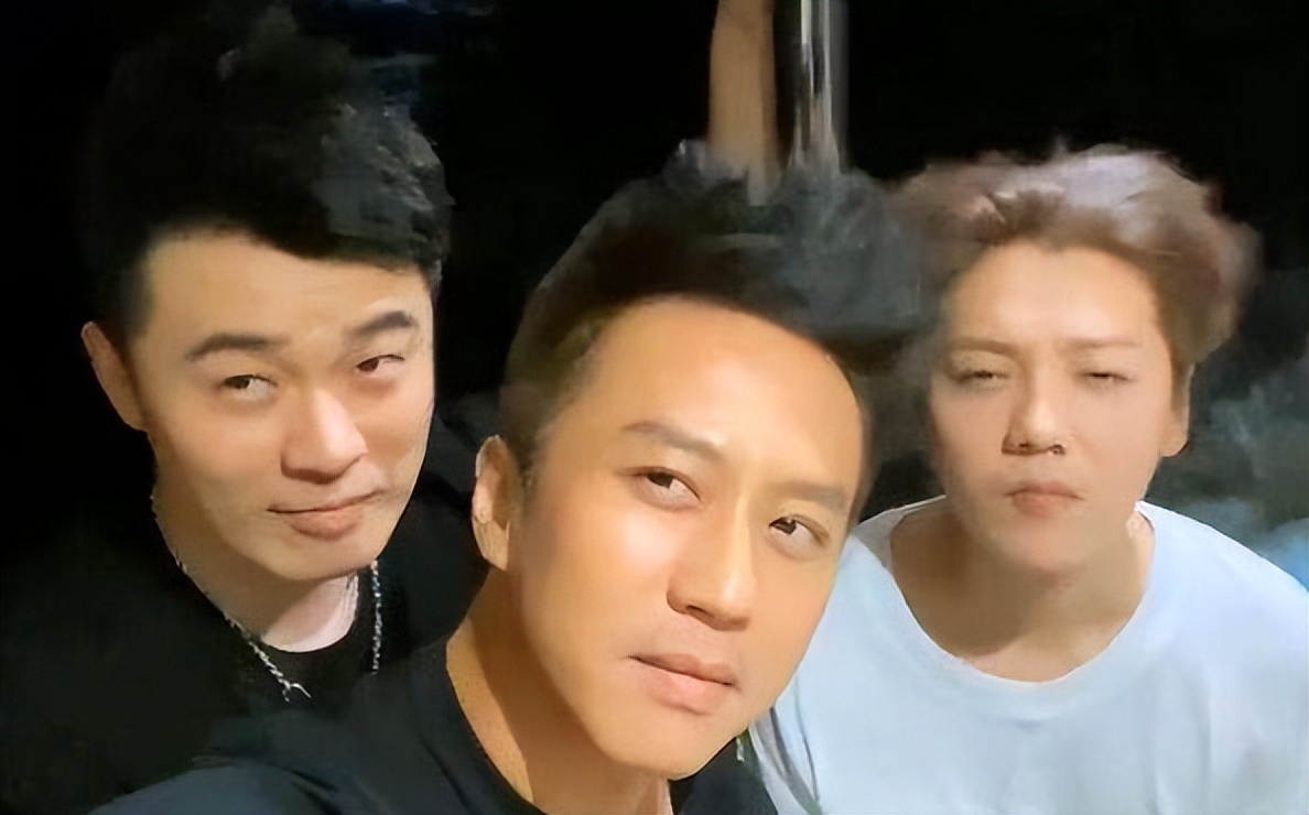 邓超孙俪金鸡奖秀恩爱,百花奖邓超孙俪红毯