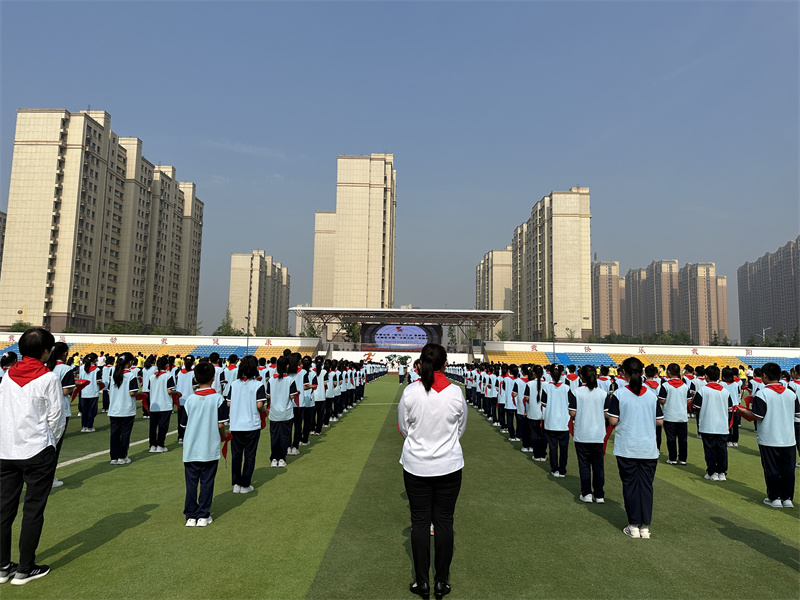 六一入队朋友圈,六一入队仪式主持词