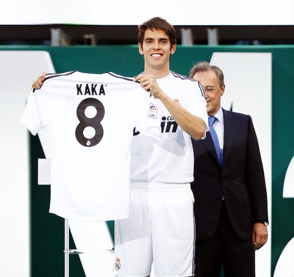 卡卡是足球界的颜值巅峰的照片,足球金童卡卡最新消息