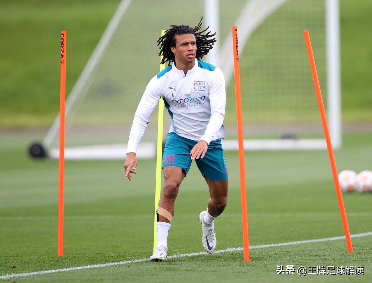 利物浦时隔30年夺冠克洛普,瓜迪奥拉评价克洛普夺得英超冠军