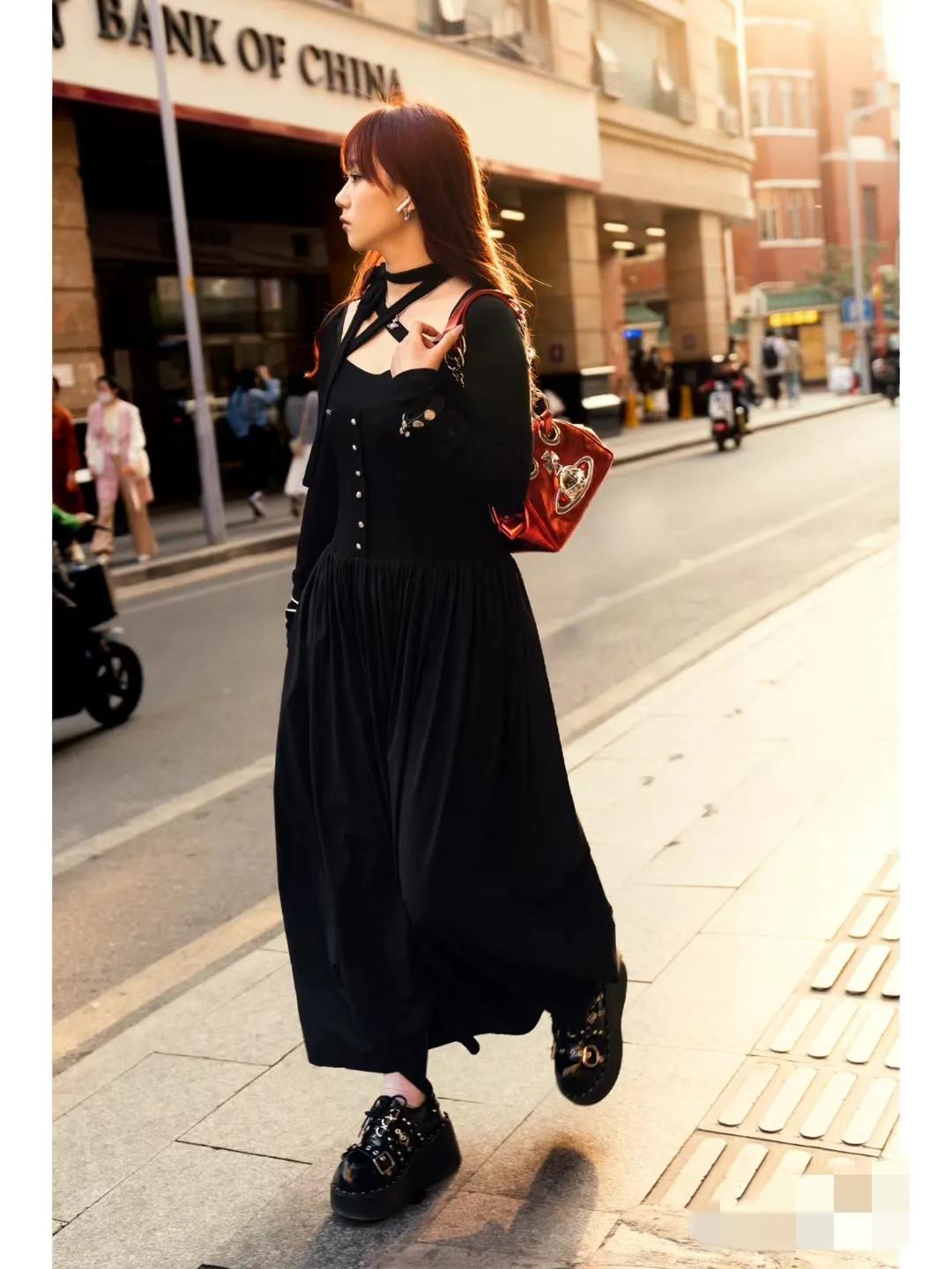 深圳市时尚街拍,穿衣风格干净有气质街拍