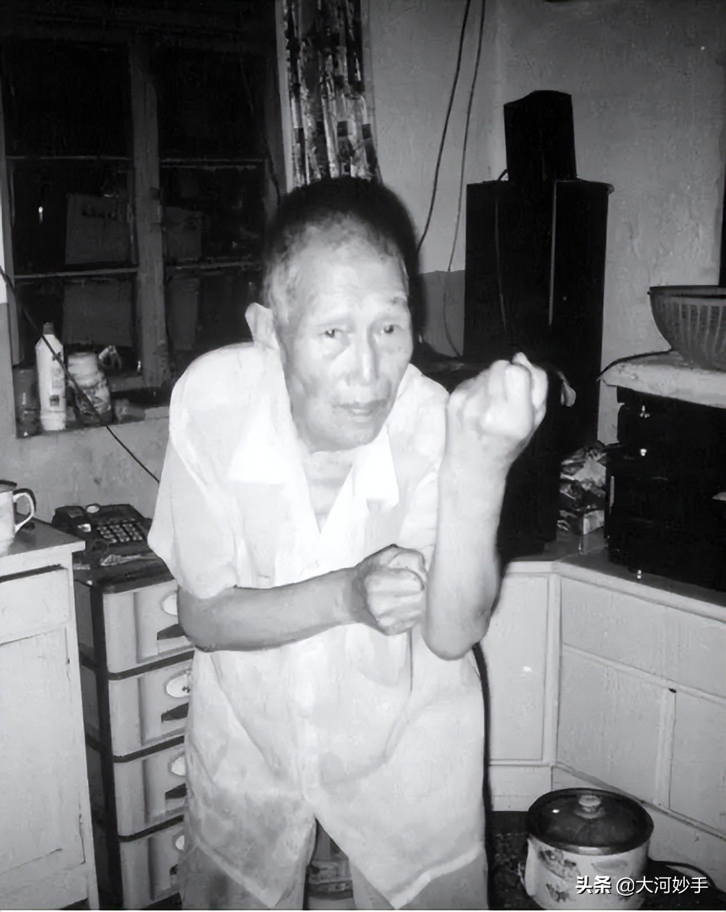 古法八段锦训练方法,怎样练八段锦正确的方法