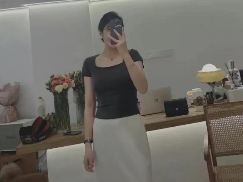 唐山女老板PUA年轻小伙,小伙一气之下曝光两人不雅视频。