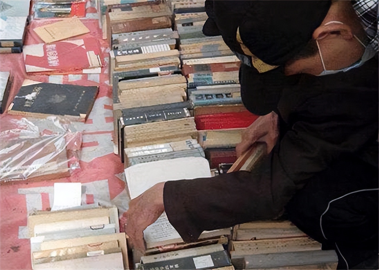 地摊1万买的破书，几年后拍出近3000万高价！《景祐礼部韵略》