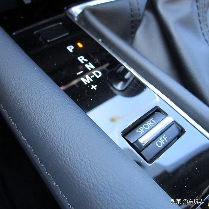 马自达3两厢版2024款,2023款马自达32.0质擎版配置