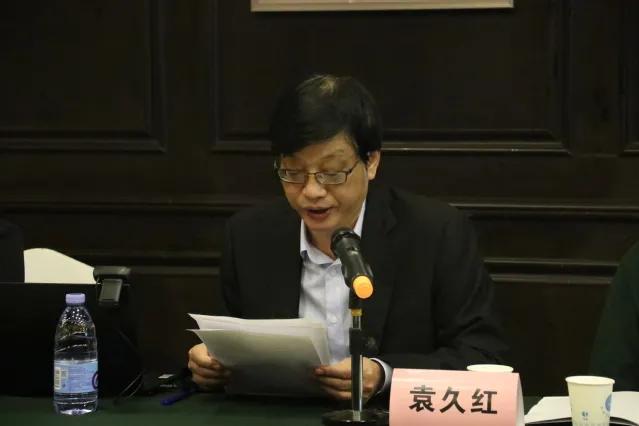 研究人性的老师,研究人体骨骼的科学家