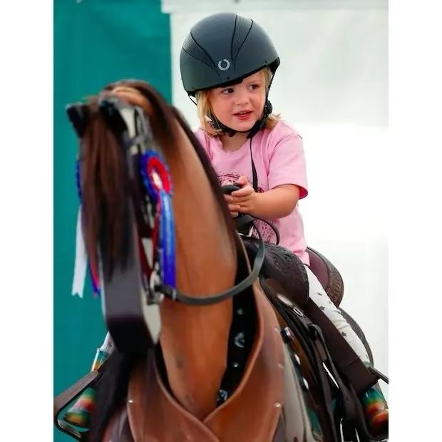 安妮的孙辈,安妮的孙女