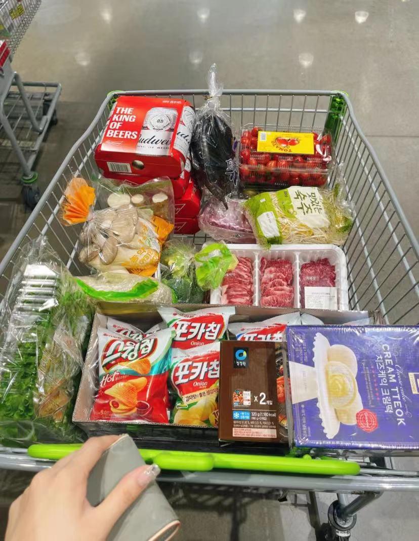 逛超市必买清单零食好吃又便宜,推荐去超市必买的零食