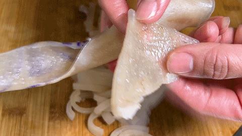 做香肠剩下的肠衣能不能冻上,香肠剩下的猪皮怎么做好吃