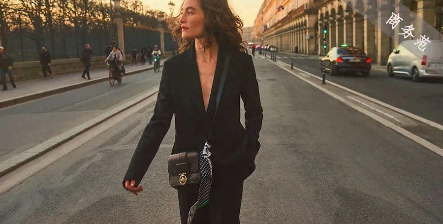 longchamp单肩变双肩,longchamp好用吗