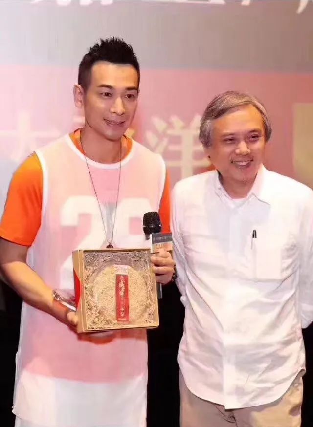 记独家采访|他是烘焙罗宾汉！有情、有味、乐分享！