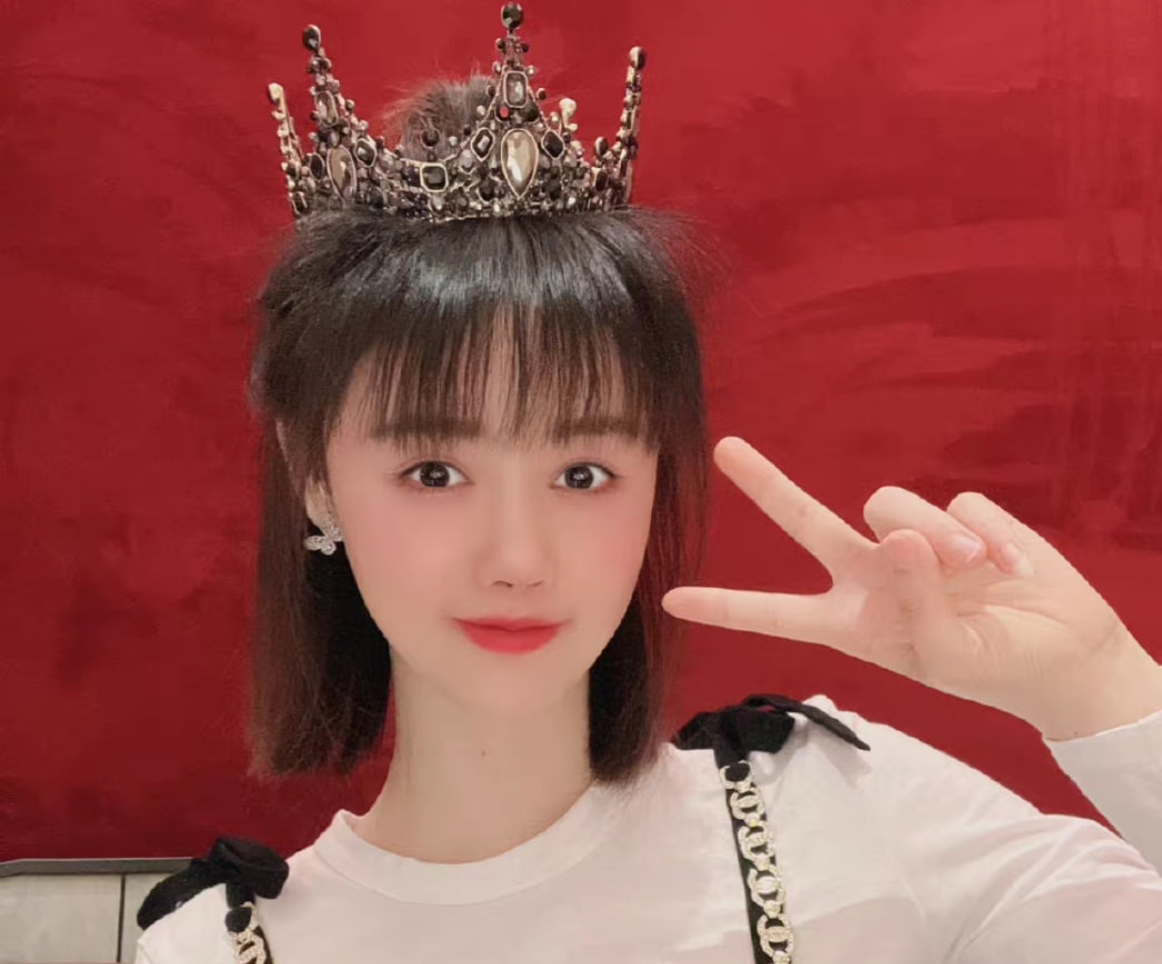 喝利尿剂，洗肠瘦小腹，整骨十次，女明星为了变美简直不要太狠