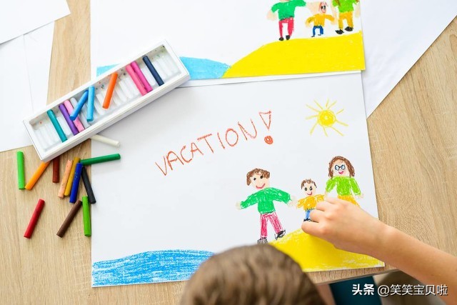 快要放暑假了，大人没假放，幼儿园的娃娃会自己带自己吗