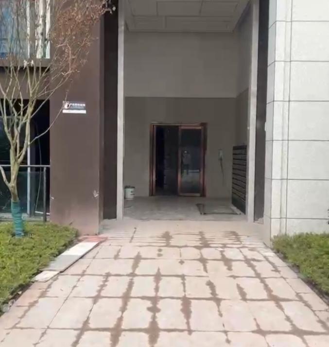 南充荆溪优品道珑玺湾,南充优品道珑玺湾停工消息