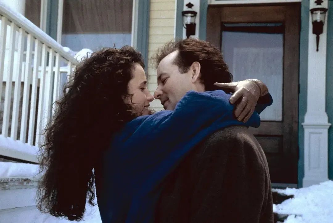 动画版《开端》来了？金发泳衣美女请我玩*猫猫躲**，不妨循环多几次