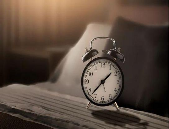 长期裸睡有什么好处和坏处,长期裸睡的人会怎么样