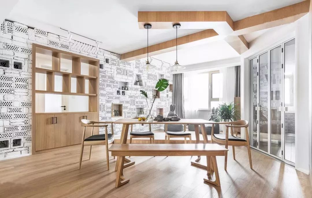 家里装修有横梁怎么设计处理,横梁竖梁怎么装修