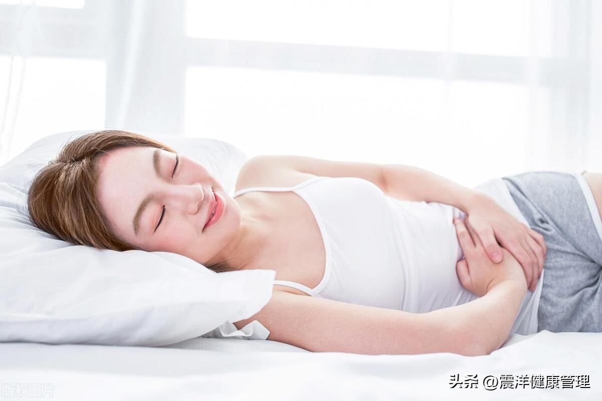 我今年30岁，没发生过性关系，*处私**却总湿湿的，好像豆腐渣