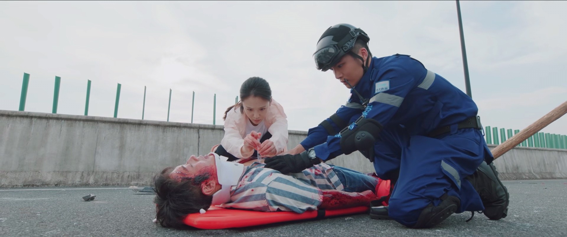 才播出三集就好评不断,追光者豆瓣